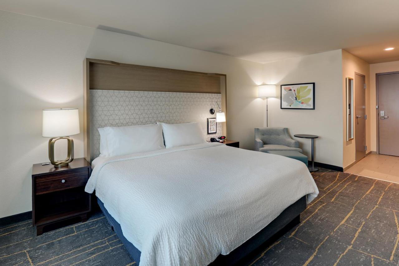 Holiday Inn Mobile Airport By Ihg Exterior photo