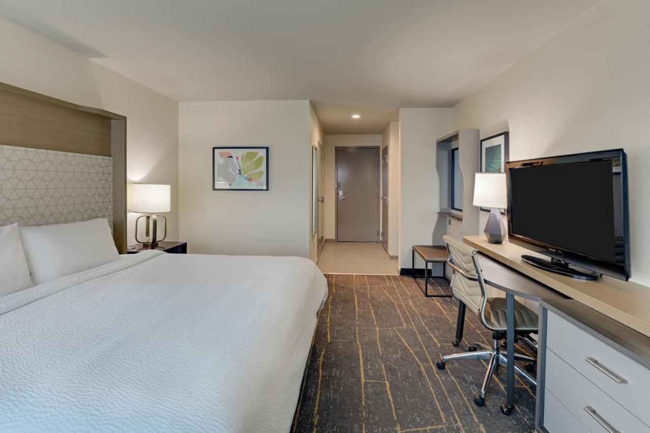 Holiday Inn Mobile Airport By Ihg Exterior photo