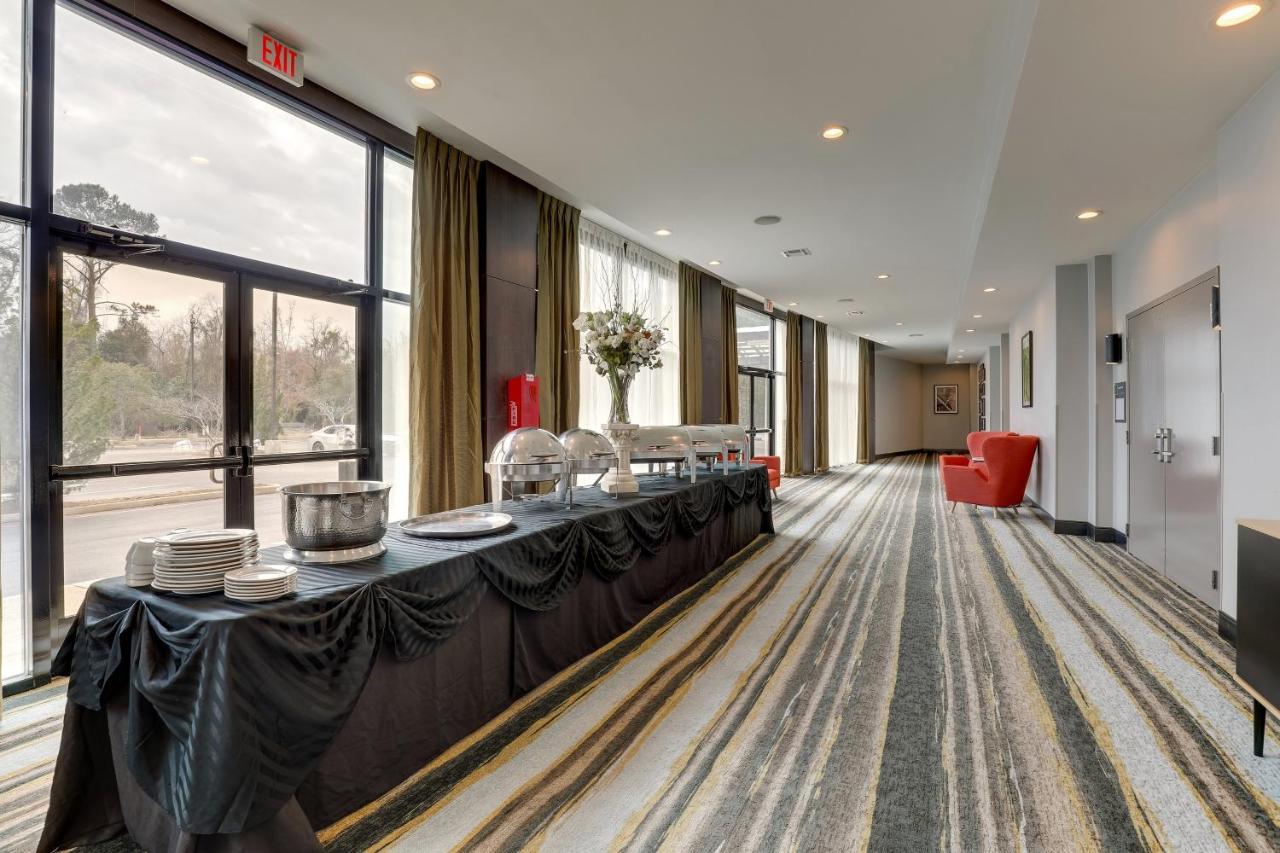 Holiday Inn Mobile Airport By Ihg Exterior photo